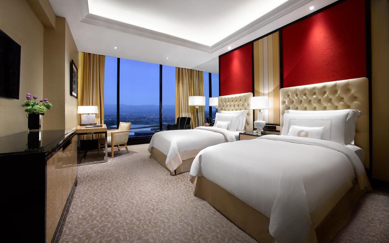 The Trans Luxury Hotel 5*