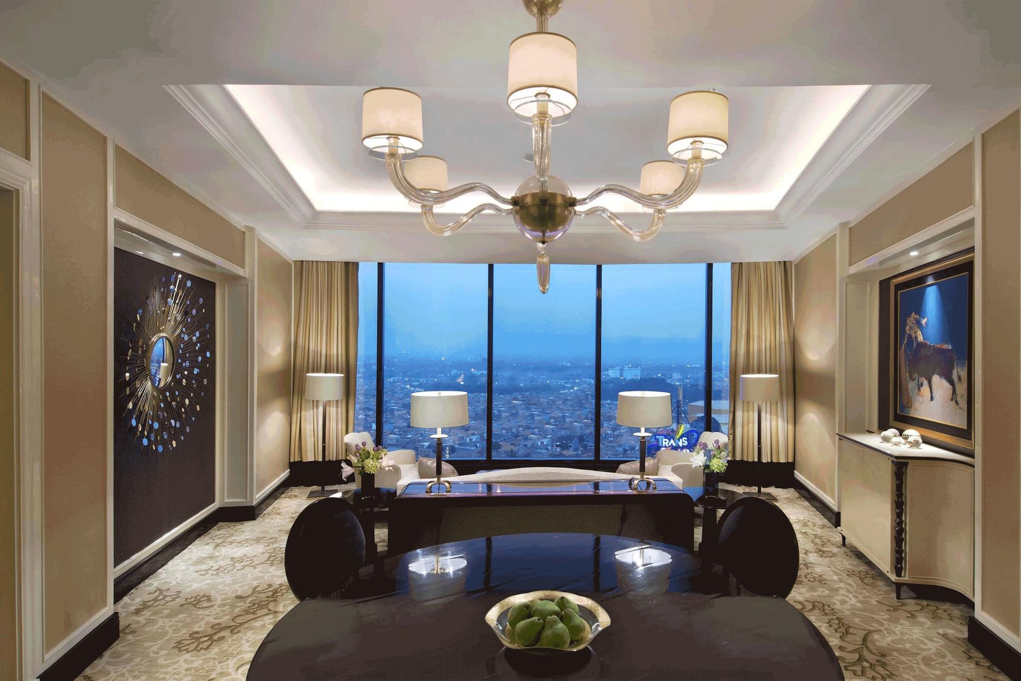 Hotel The Trans Luxury 5*