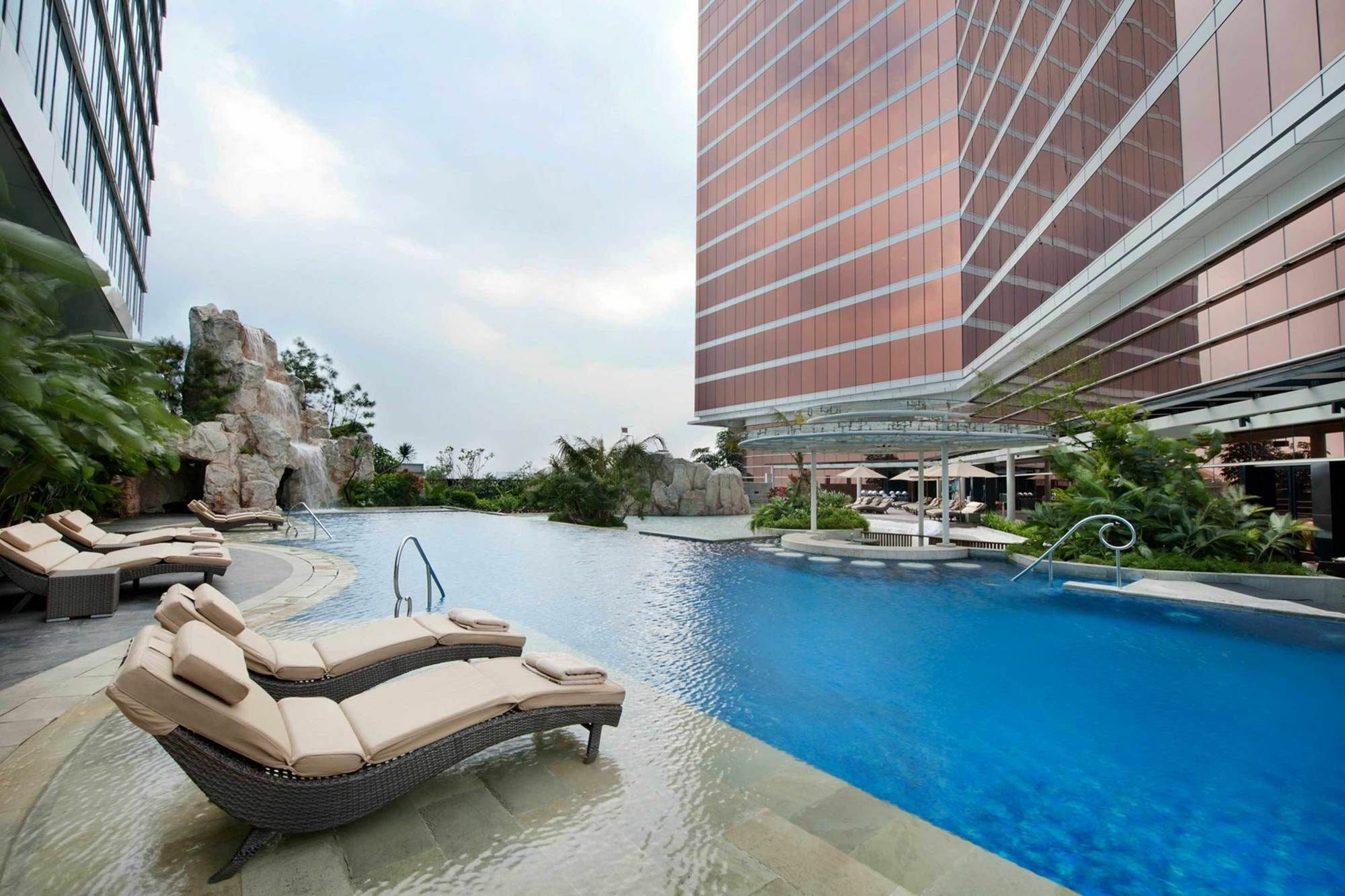 The Trans Luxury Hotel
