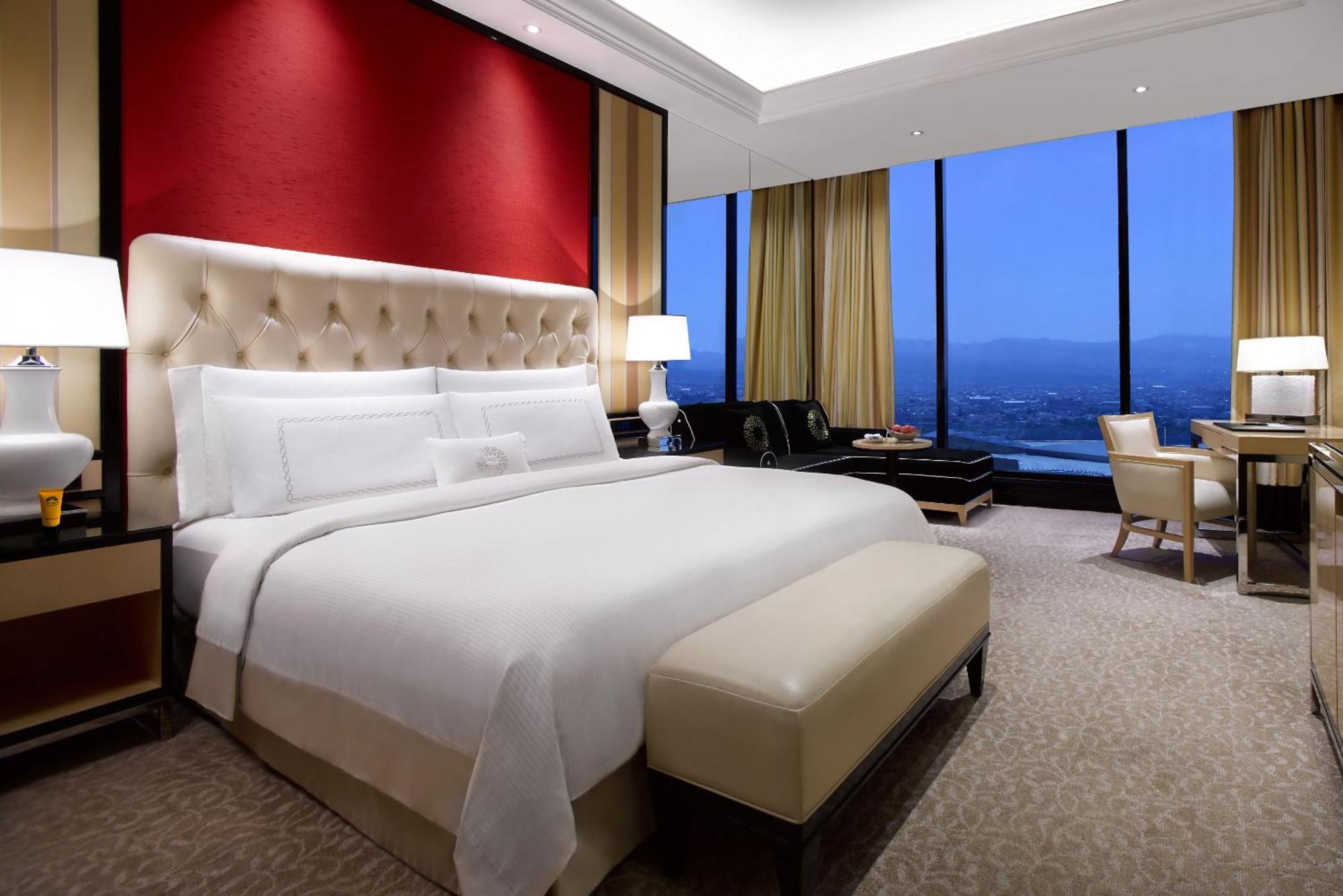The Trans Luxury 5* Bandung